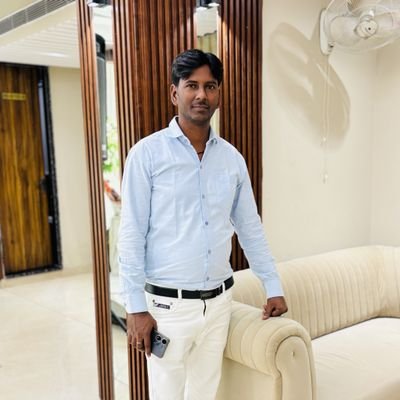 @PRAVESHYADAV17