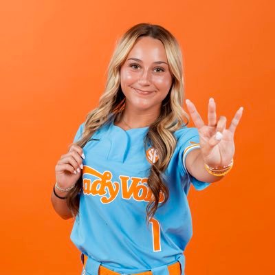 hallebailey2026's profile picture. Mojo Ramsey/Fisher #1 MI/OF || Alcoa HS || PGF Premier Natty Champ || @Vol_Softball commit🧡 || instagram: hallekate_3