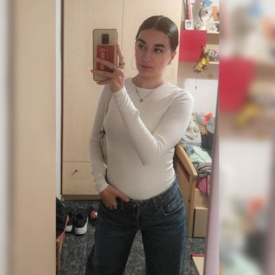 luciaacanoo4's profile picture. Murcia📌 | Real Murcia❤️🤍 | Veterinaria UMU🐾🩺