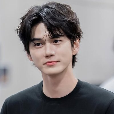 ceinturedorion's profile picture. andie | 25+ | they/them | fanaccount | !rps! | onghwang/옹년 | eng/pt-br