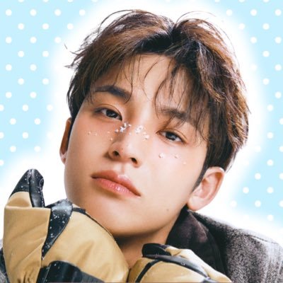 mizmeym's profile picture. '95 baby | bibliophile 📚 | kpop fangirl since '09 🫰🏻| multi-stan | saw suju • bp • trsr • exo-sc • pcy • seventeen • twice