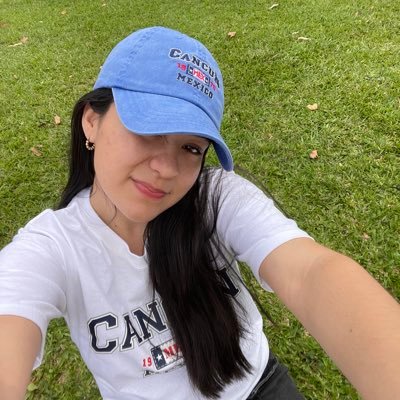 Hoseok_BaseLine's profile picture. Editora Audiovisual | Músico | Trabajo Social UEP.
Faith over fear. 
🤍🌊🌺