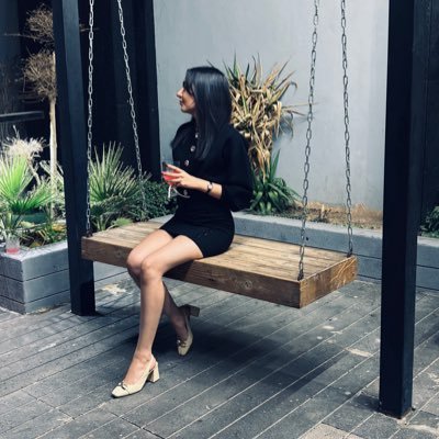 ItsMobiiFtmii's profile picture. آنقدر مَست که اندوه جَهانم بروَد