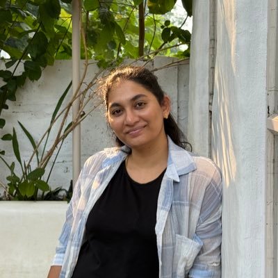 Sowwsaaaa's profile picture. Sowmiya ilainga...Sowjanyaaaa, Ada Kowsalya ila, Sowjanyaaaaa, _____ Sow-jan-ya wogay?
