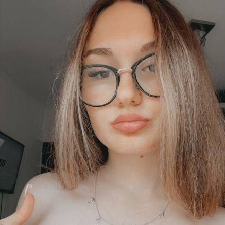 _SoftlySingle_'s profile picture. Sweet like honey, bold like espresso ☕💋. I love fishing, hiking, camping 🥾 and outdoor activities. 

Single and ready to mingle 💕