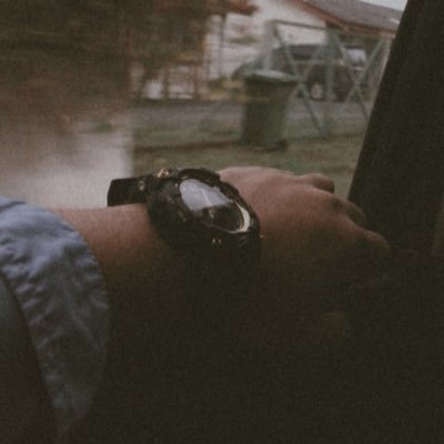 zeefornowhore's profile picture. a place where i can be myself