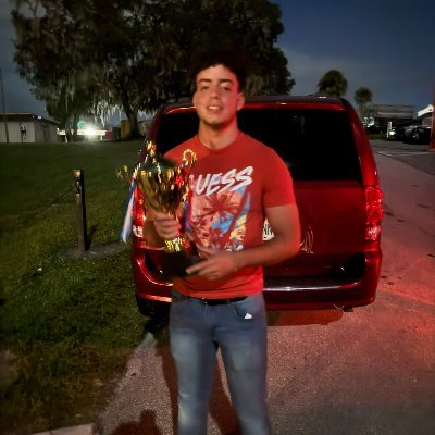 ErnestoT264883's profile picture. I build ads that actually make sense. small brands, big learnings. based in FL 🌴 caffeine & data keep me alive