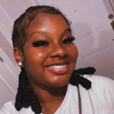 dadonmyyrrii3's profile picture. this my world bitch you just living in it .