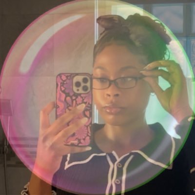 lxonelystarxo's profile picture. jalen hurts is my man. xo 🤞🏽certified bbl tech 💉