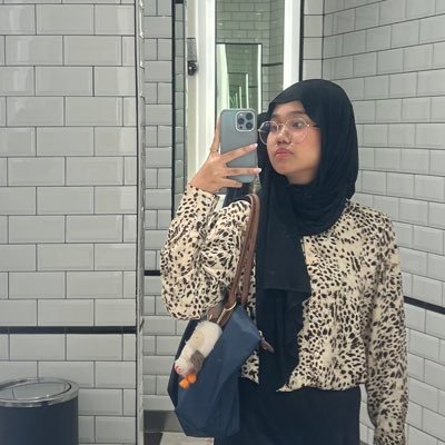 dozeofneshi's profile picture. 