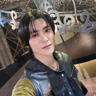 bracvos's profile picture. 1997 at the prada