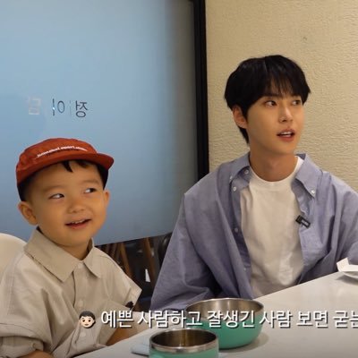 iliy_4_'s profile picture. 