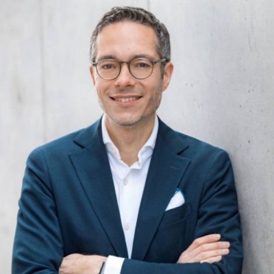 alqhtanyhamr98's profile picture. Focusing on market liquidity and investment strategies, aiming for steady weekly growth.
Join me on WhatsApp for the latest stock picks. 📈