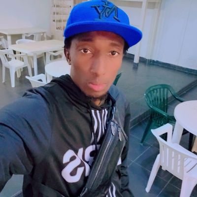 CondKerfalla2's profile picture. 🎓 diplômé en histoire des relations internationales