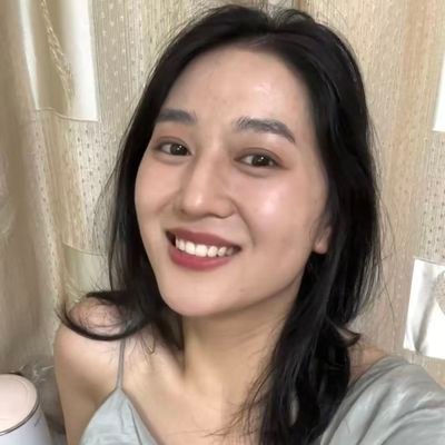 lisalisalisa985's profile picture. wow     A wonderful fashion designer         https://t.co/aSk3SNXFbH LOL