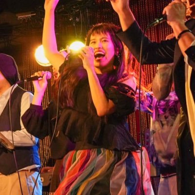 Moimoi333333's profile picture. #声帯マッチョ 修羅の国の女。体の全方向から出る歌声で人を3m吹き飛ばします。東奔西走、福岡と東京で歌ってます。じゃがいもと鳥さんとゲームが好き。好きなハードはｾｶﾞｻﾀｰﾝ【Event】#帰宅部の夜会LV5  【band】#うたたま #ビスペラ #理由界隈 #ヌーちむ 【love】#gccx #2bro 小手鞠るい