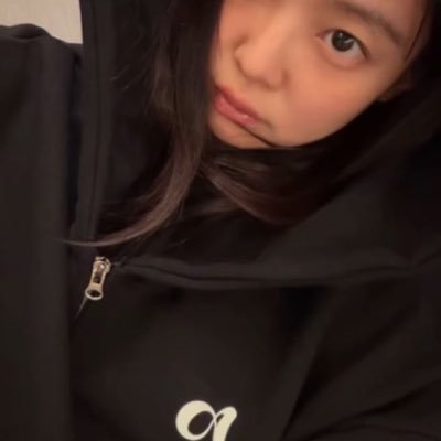 sumiliomer's profile picture. 외딴 섬 바뷰