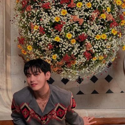 yinghuayaa's profile picture. u army world ; @BTS_twt 💜💜