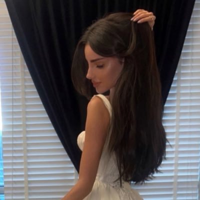 @lastgurlinearth
