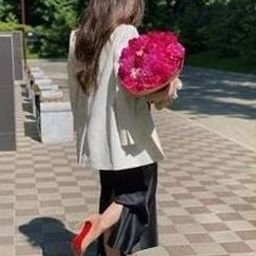 Yjeaemeek49976's profile picture. 