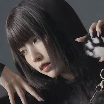 moumyina's profile picture. 트와이스, ミサモ ⠀𖤐 ⠀The sixth out of nine.