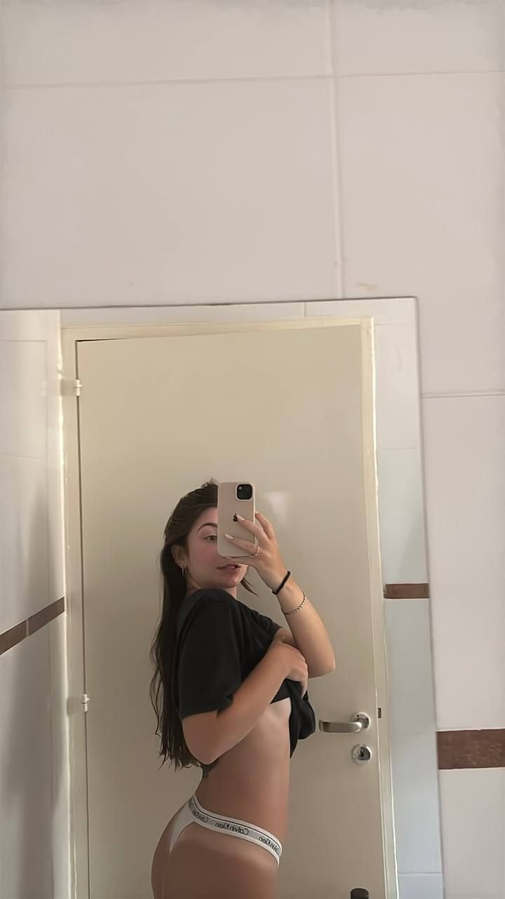 DitullioSh66608's profile picture. hello 19 female - new backup account
trying to find new moots /besties for chats