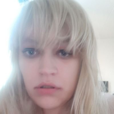 cryinggg_sarah's profile picture. Writer/Little/Ex-trans.