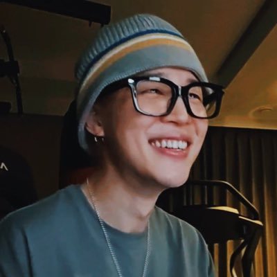 lanadokook's profile picture. 𝑺𝒂𝒖𝒅𝒂𝒅𝒆 “𝖺 𝗍𝗋𝗂𝗌𝗍𝖾𝗓𝖺 𝖽𝖺 𝖺𝗎𝗌𝖾̂𝗇𝖼𝗂𝖺, 𝗆𝖺𝗌 𝖺 𝖿𝖾𝗅𝗂𝖼𝗂𝖽𝖺𝖽𝖾 𝗉𝖾𝗅𝖺 𝗆𝖾𝗆𝗈́𝗋𝗂𝖺 𝖽𝗈 𝗊𝗎𝖾 𝗏𝗂𝗏𝖾𝗆𝗈𝗌 𝗃𝗎𝗇𝗍𝗈𝗌.”