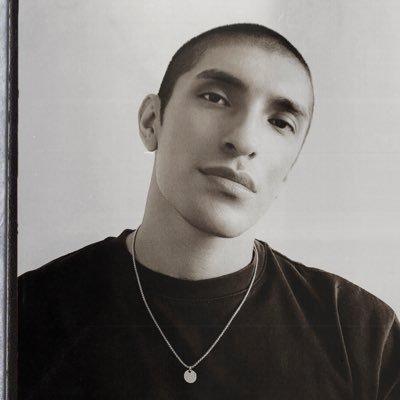 jonathanivan's profile picture.