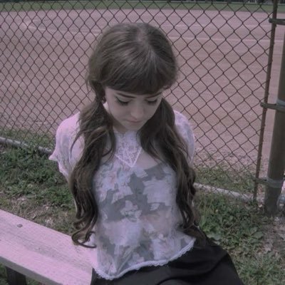 emibows's profile picture. idk what to put here hi