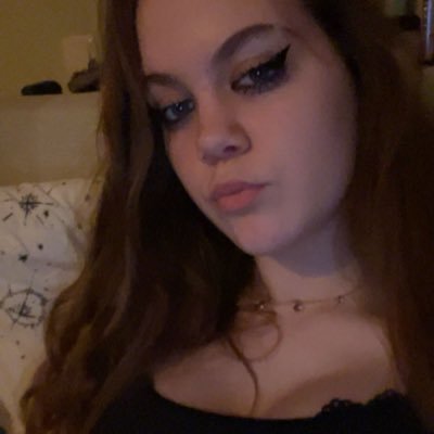 PinkAnimeEyess's profile picture. i’m only dreaming