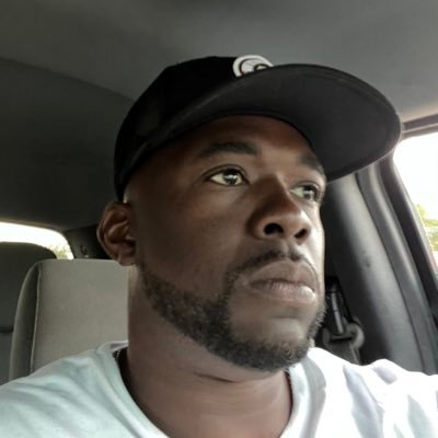 RobersonEd80090's profile picture. 