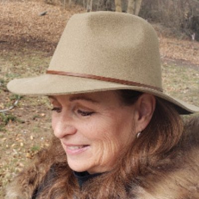 WorldAnova50587's profile picture. 🌏Telegram Chat: https://t.co/DpQwlgXNQd