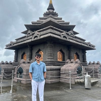 shubhhtwts's profile picture. SDE-2 @Philips | Building products & scaling