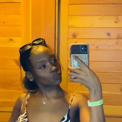 mulandaaluvale's profile picture. Presidential Candidate ‘37💐