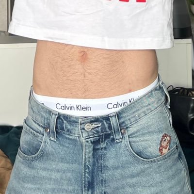 n8L26VkLVpqElIF's profile picture. bisexual