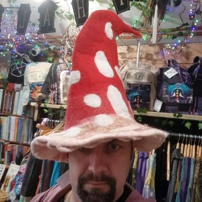 Damian_Quinn666's profile picture. Lover of the finer things in life. Can find beauty in everything. It's all from the seething cauldron of the mind. An occasional artist.
