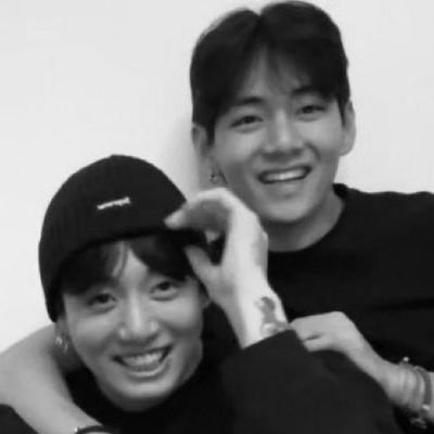 bleedingheartkt's profile picture. Fan account for Kim Taehyung and Jeon Jungkook