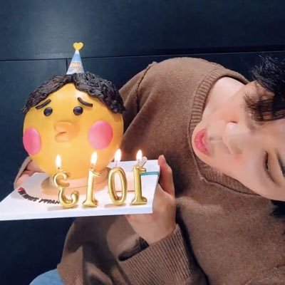 snowpurpletk's profile picture. 💜