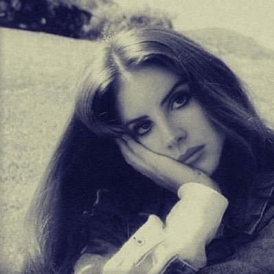 behoneymoon_'s profile picture. 