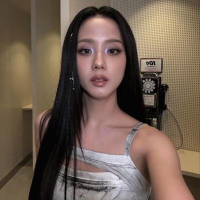 GhaimInYourArea's profile picture. Just me and you @BLINKIS19 ‹𝟹

fashion lover | empowering woman | self reflection 🪐