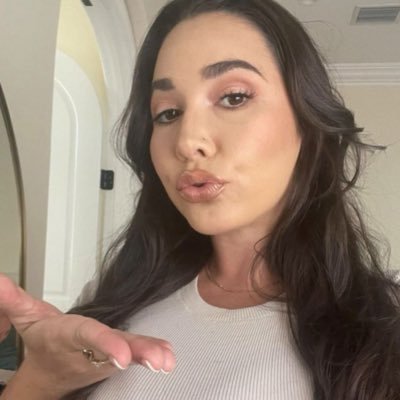 avamosen's profile picture. love art 😘