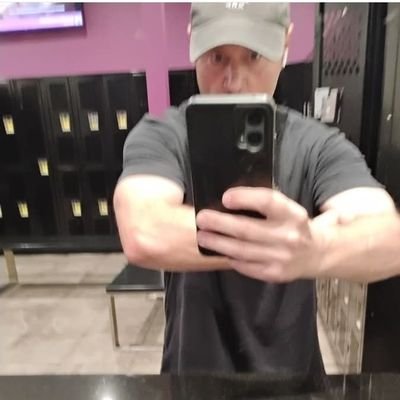 EricChampagne5's profile picture. Future XRP millionaire