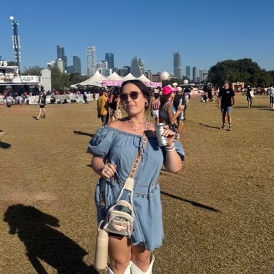 samanvthema's profile picture. + running from a thing that I kicked in ‘17