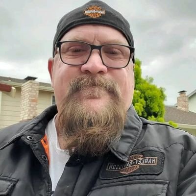 JasonDavis71131's profile picture. I'm a loving, caring and simple man looking for a true love I'm honest, respectful scammer stay away