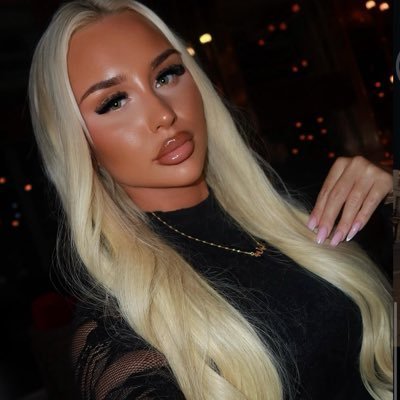 misJxlia's profile picture. Classy Findom brat | I'll easily take so much power over you & stick in your ( tribute $30) 🔥💰