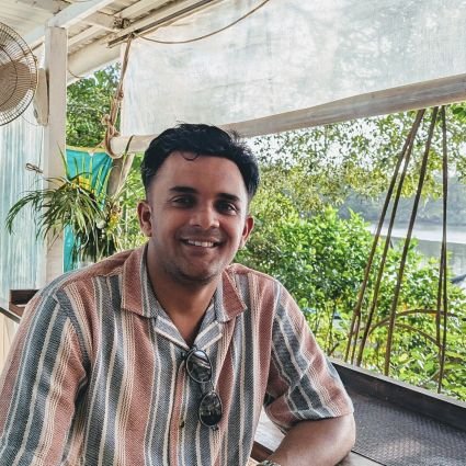 DaveSambhav's profile picture. Here to put inner thoughts, opinions, nice quotes, random pictures and to rant as well.