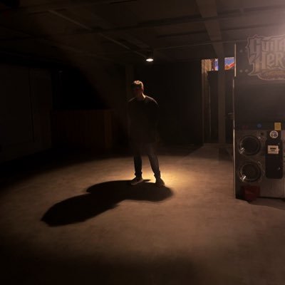 ojoaondrade's profile picture. Diretor, fotógrafo, roteirista e iludido.