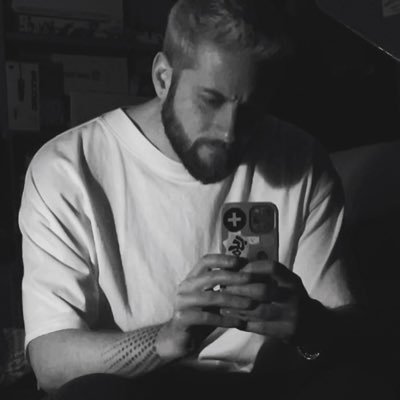 MuTTLey_90's profile picture. *Industrial Designer / @ IUAV RSM | ⚓ Sleep in Rapture Metropoli • SickBoy • 📸 dexter90ivan