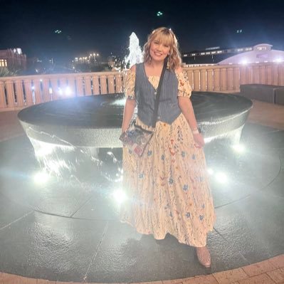 alyakbrooke's profile picture. M.Ed x 2 | High School Science Teacher | Hedgehog & Dog Mom 🦔🐶 | Future Therapist 🫶🏻 | CA: $alyakbrooke | Venmo: kaylaelam94 | 💕